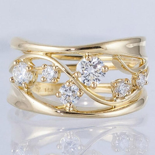 Womens Gold Ring With Zircon Inlaid Alloy Jewelry Elegant Fashion Ring European American Style Party Accessory