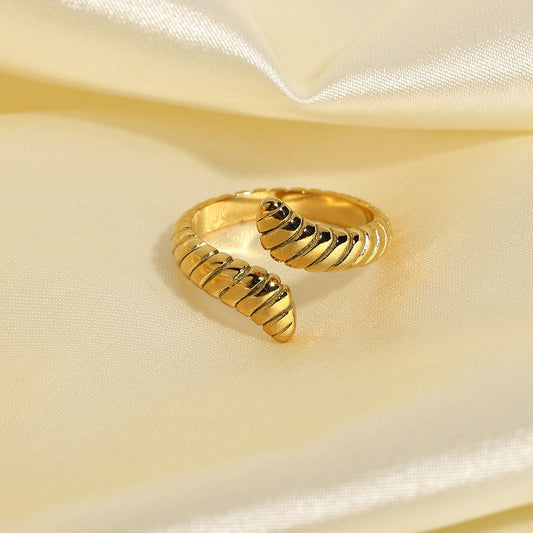 Stainless Steel Snake Ring Gold Plated Horn Pattern