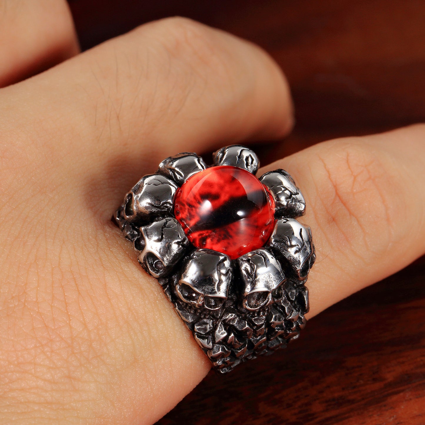 Mens Stainless Steel Skull Ring With Exaggerated Yellow Eye Vintage Punk Style Fashion For Men Statement Piece