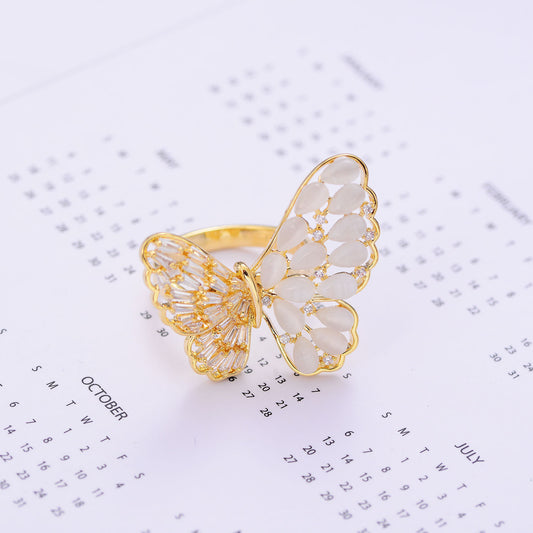Women's Butterfly Ring with Zircon Inlay Golden Korean Fashion Ring Trendy Statement Ring Individually Packed Jewelry Gift for Her Elegant Ring