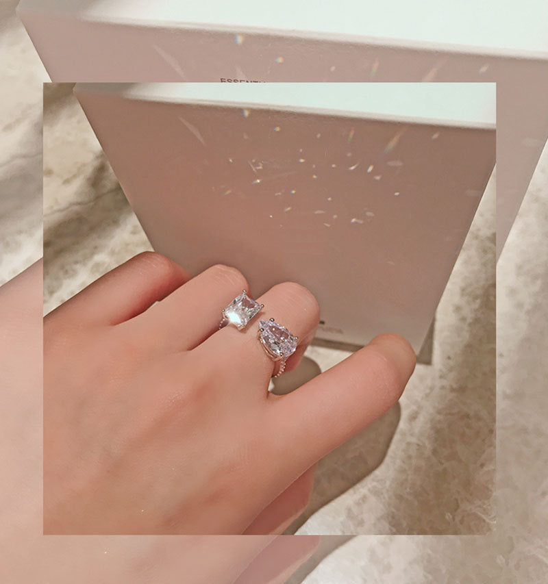 Womens Adjustable Geometric Square Diamond Ring Alloy Retro Korean Design Fashion Travel Gifts Unique Memorial