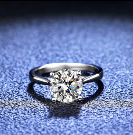 Ring 2 Karat Four Claws Simple And Elegant White Copper Geometric Bracelet Women Fashion Color White For Women