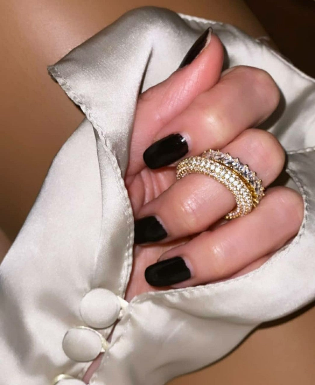 Women's Trendy Ring with Full Rhinestone Zircon Micro Inlay for Fashion Jewelry Statement or Elegant Gift for Her Gold or Platinum Finish