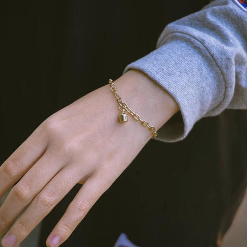 Womens Bracelet Pair Elegant Electroplated Alloy Jewelry Simple Design High Quality Beautiful Appearance For Women