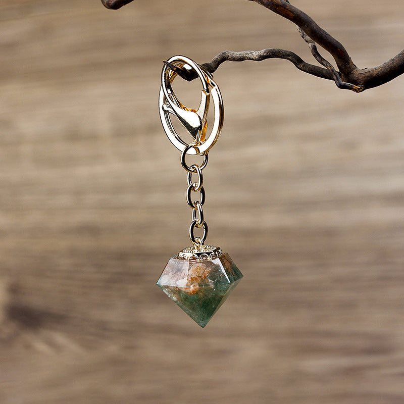 Crystal Gravel Resin Keychain Pendant Modern Design With Tapered Point Handcrafted Natural Stone Accessory Kit