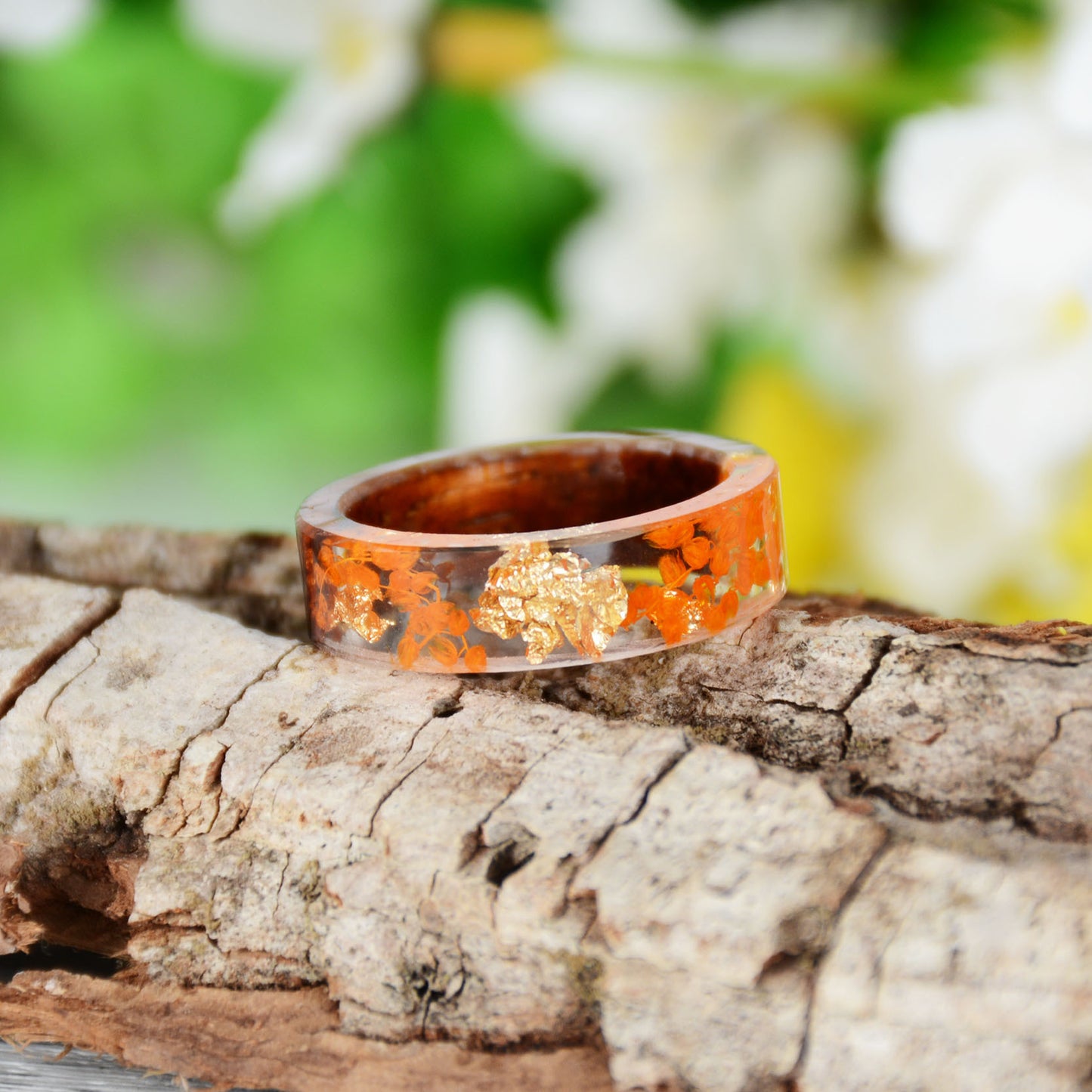 Unisex Handmade Dried Flower Epoxy Resin Ring Distinct Fashion Jewelry Durable Wood Resin Gift Men Women Teens