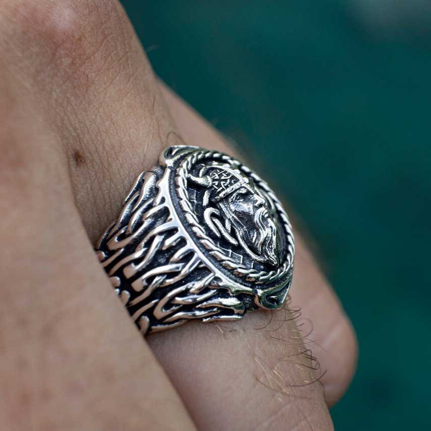 Thai Silver Vintage Mens Ring Copper Plated Silver Finish Simple Stylish Accessory for Men Everyday Style Icon