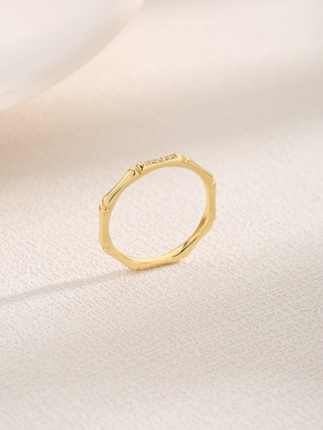 Unisex Silver Ring Bone Knot Design Electroplated Finish Simple Ring For Everyday Wear Affordable Luxury Style