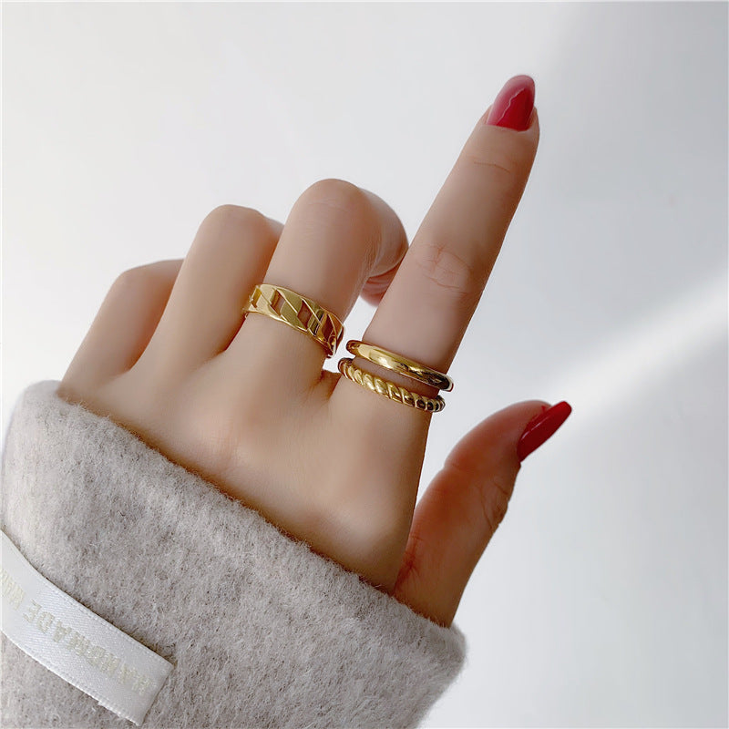 Geometric Titanium Steel Ring With 18K Gold Plating Fashion Bands In Silver And Gold Finish For Everyday Wears