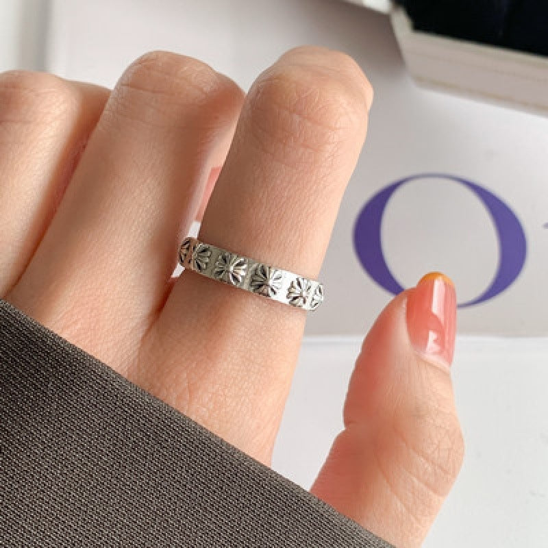 Womens Adjustable Ring Vintage Daisy Floral Thai Silver Geometric Ring For Women Girls Fashion Jewelry Opening
