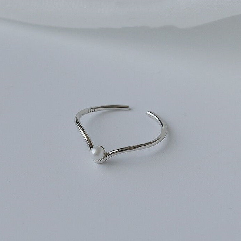 Womens Elegant Pearl Ring Adjustable Copper V Shaped Geometric Design Chic Jewelry For Women And Girls Timeless Style