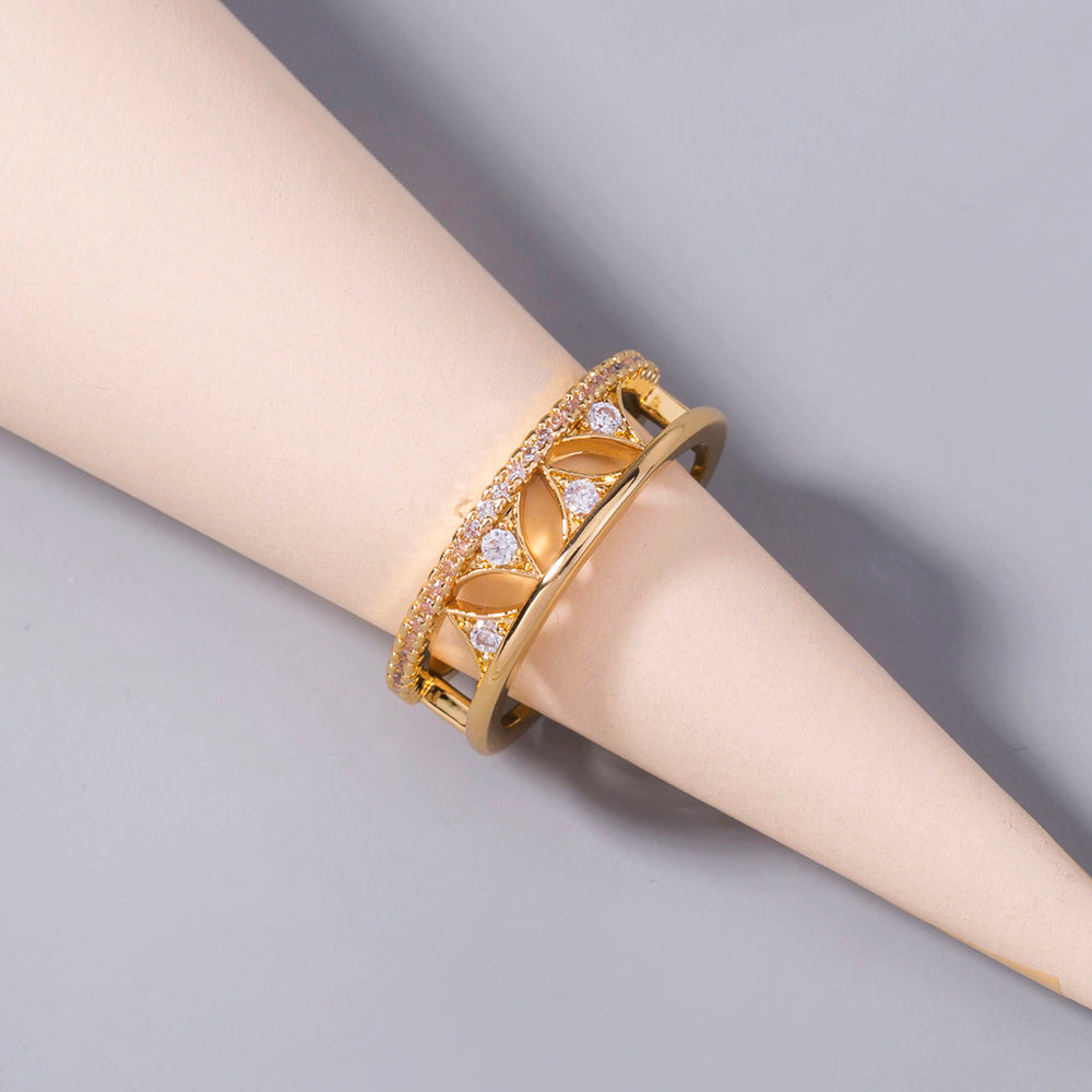 Women's Adjustable Triangular Sail Zircon Copper Ring Gift