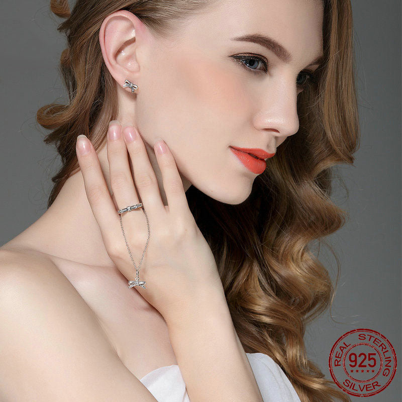 Bowknot Diamond Ring In Sterling Silver Alloy With Inlaid Gemstones Unisex Fashion Jewelry Gift For Occasions