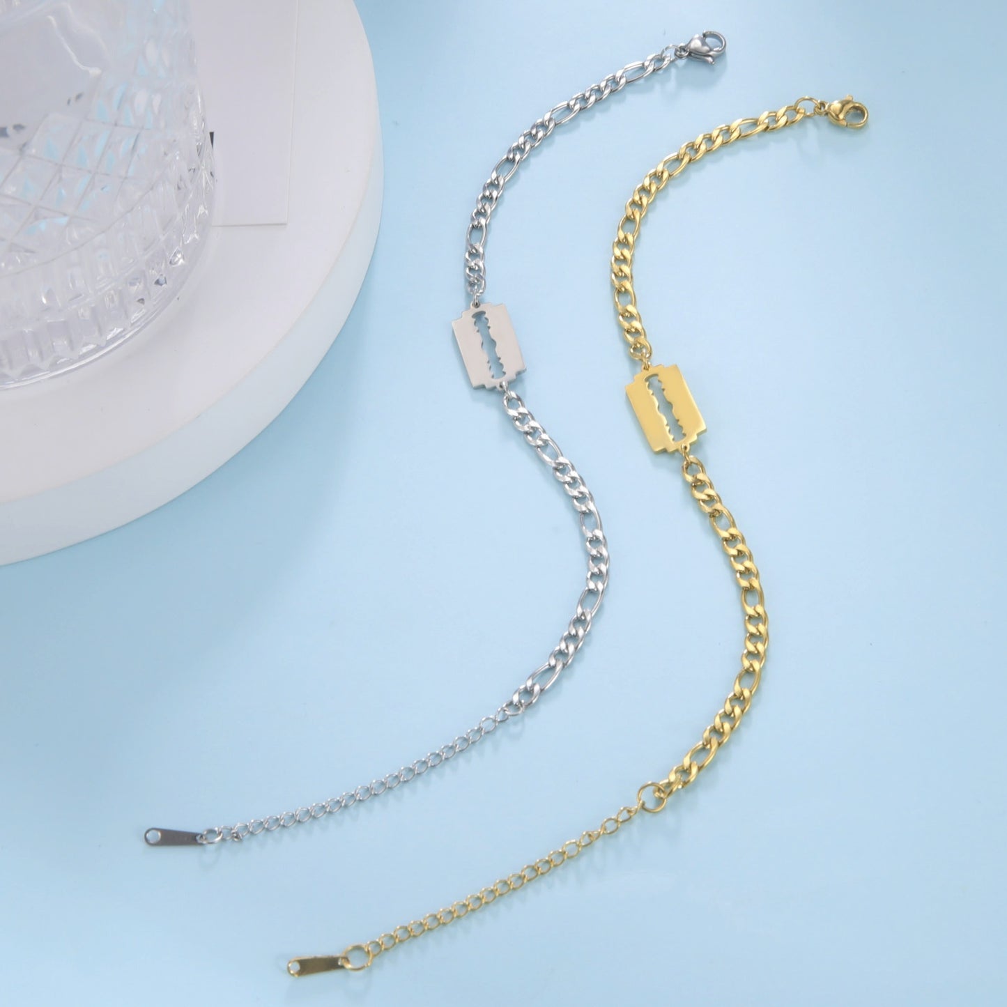 Unisex Stainless Steel Bracelet Double Hole Blade Design Geometric Quadrilateral Bracelet Gift For Advertising