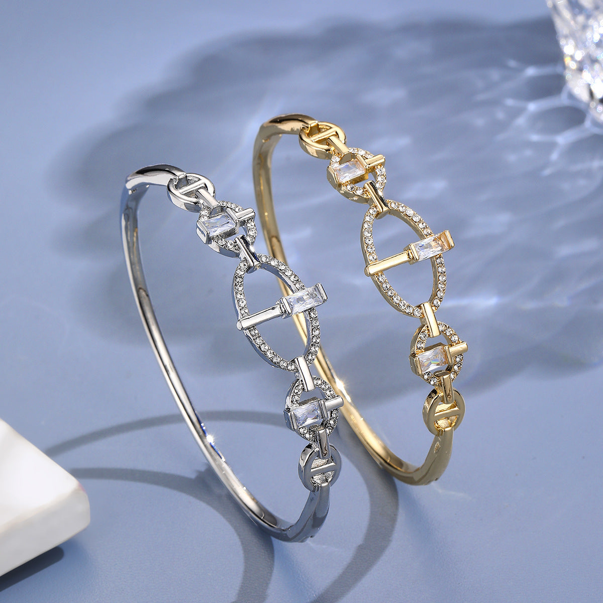 Womens Bracelet Alloy Bangle With Ellipse Design Polished Gold Or Silver Plated Jewelry Elegant Everyday Style