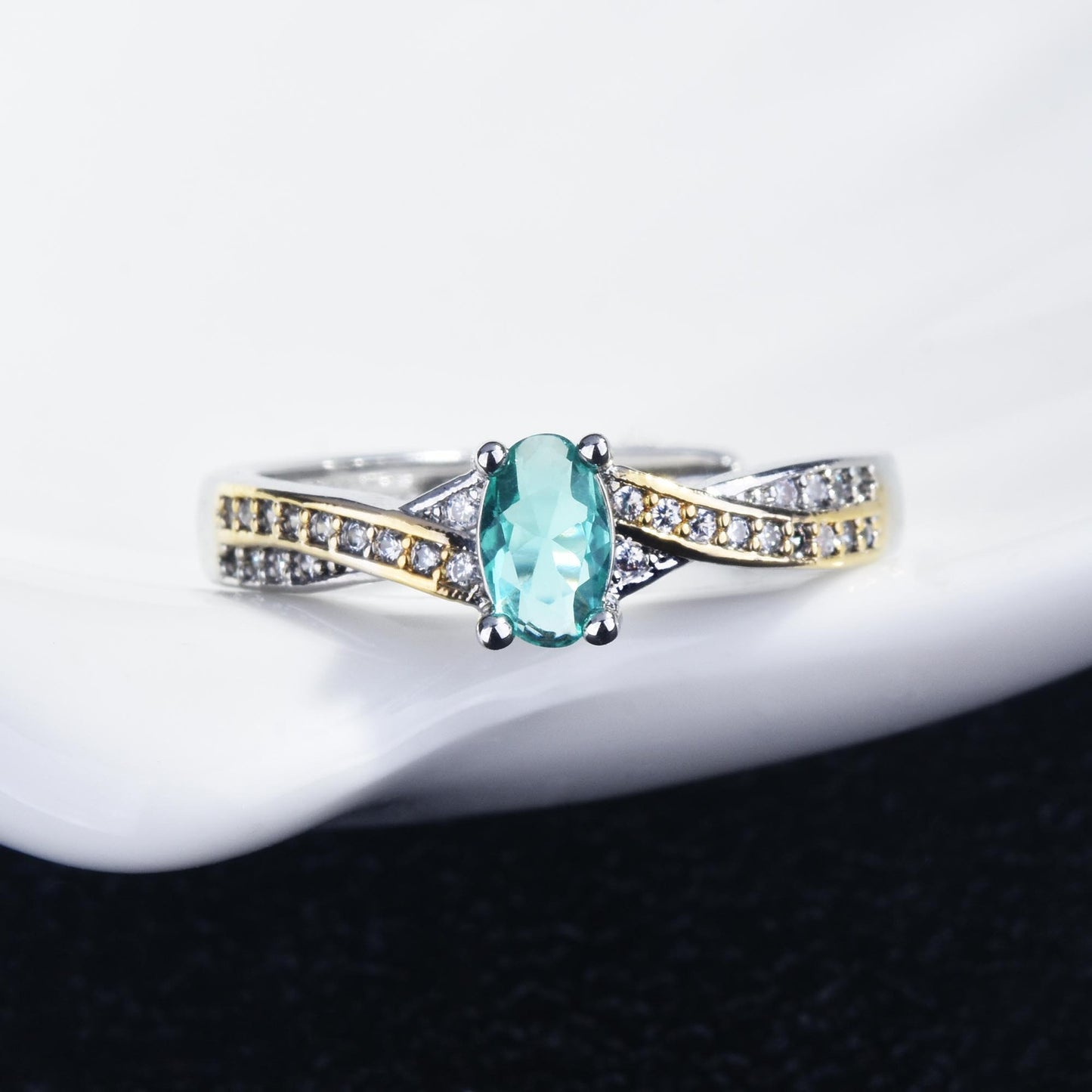 Womens Emerald Ring Geometric Copper Metal Dual Tone Set Drilled Stones Jewelry Gift Elegant Dainty Gems Rings