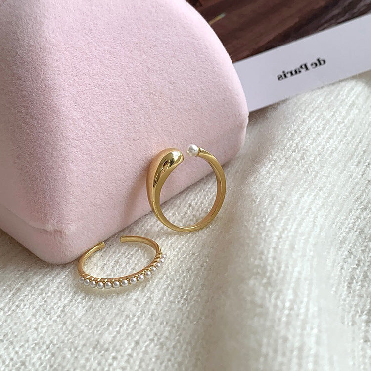 Womens Vintage Pearl Metal Ring Gold Plated French Style Ins Design Jewelry Accessory Elegant Fashionable Look