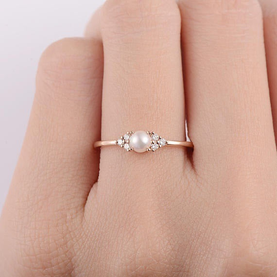 Women Pearl Ring 18K Rose Gold Plated Geometric Copper Ring Korean Fashion Jewelry Gift White Elegant Ringlets