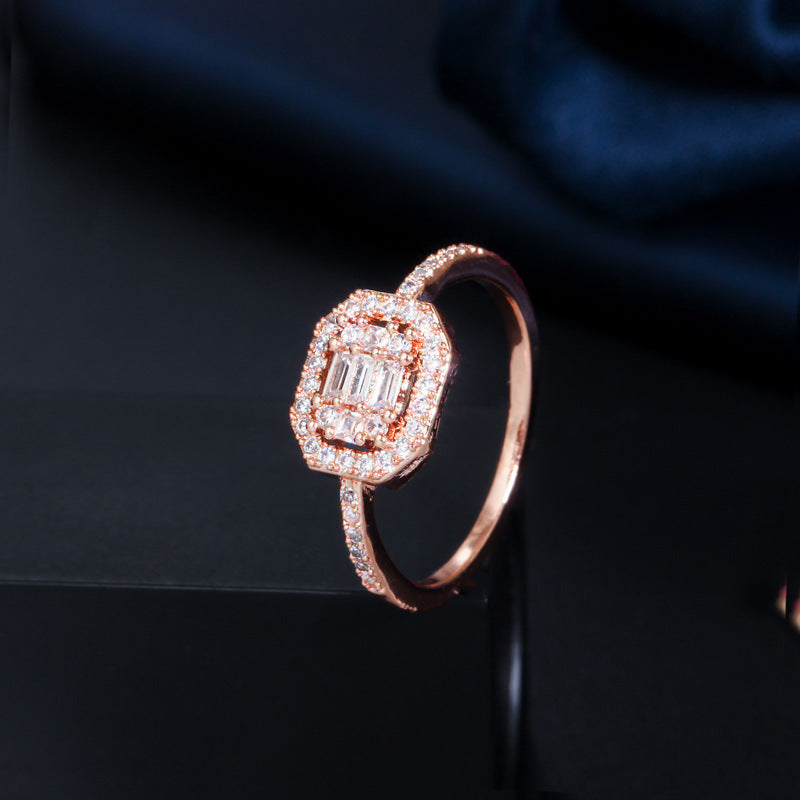 Hypoallergenic Zirconia Ring For Women Micro Inlaid Sparkling Jewelry Copper Plated Platinum Tone Fashion Gift