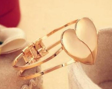 Frosted Heart Shaped Bracelet With Double Hearts Star Design