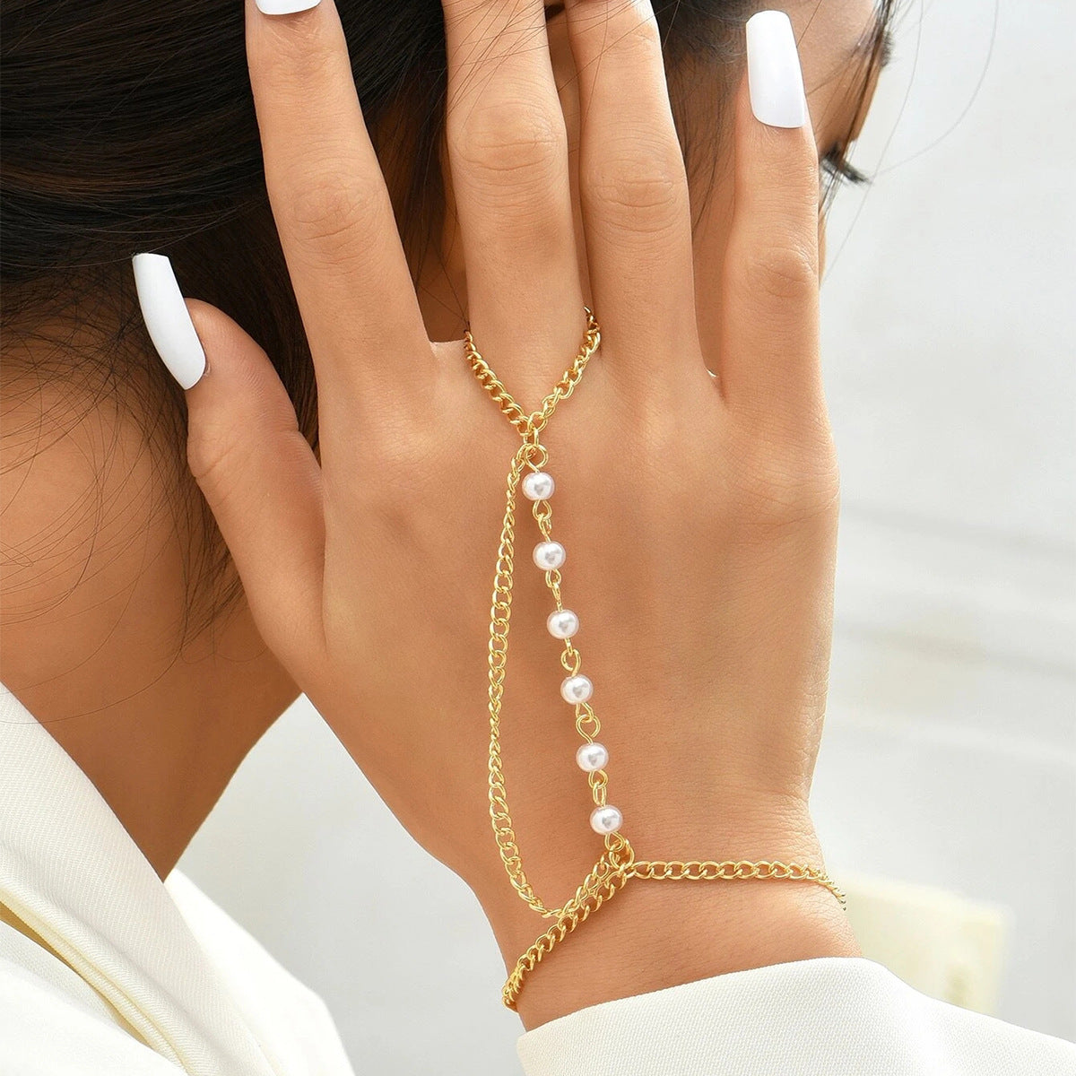 Gold Alloy Electroplated Geometric Bracelet With Pearl Stitching Design Women Elegant Fashion Jewelry Ornament