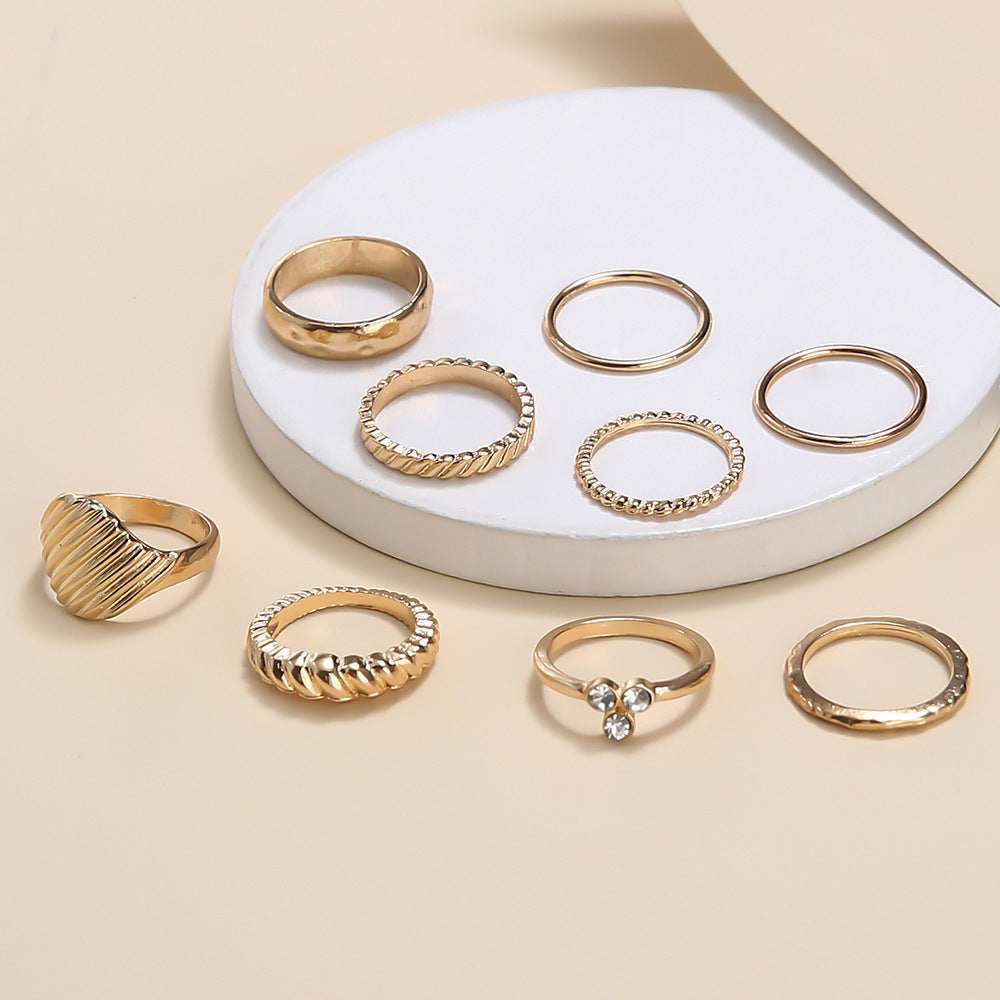 Womens Gold Plated Ring With Scalloped Design And Micro Diamond Accents Alloy Geometric Ring Elegantly Fashion