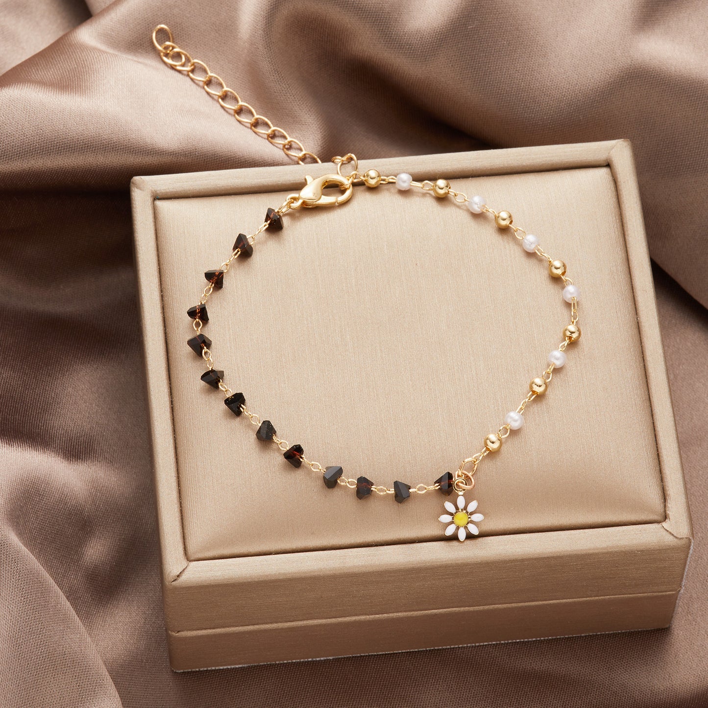 Womens Crystal Bracelet With Pearl Bead Chain Elegant Ball Bracelet Fashion Jewelry For Women Girls Artificial