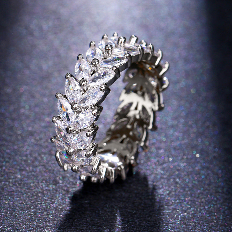 Womens Peridot Leaf Geometric Ring In Alloy Electroplated White Gold Look With Green Diamond Chic Ring Sparkle