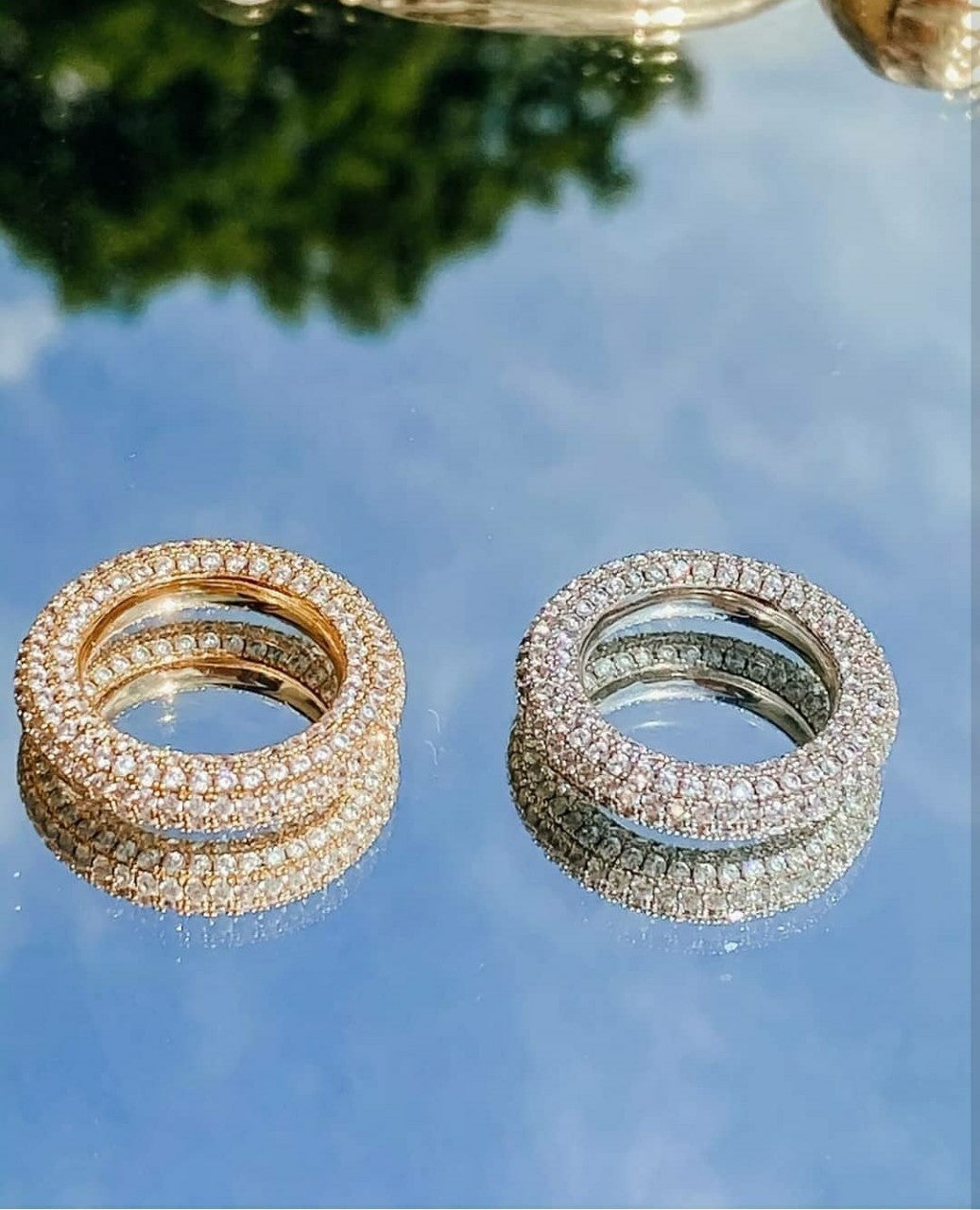 Women's Trendy Ring with Full Rhinestone Zircon Micro Inlay for Fashion Jewelry Statement or Elegant Gift for Her Gold or Platinum Finish