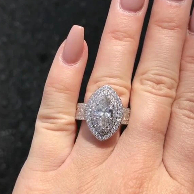 Women's Oversized Marquise Zircon Copper High Quality Ring Elegant European American Engagement Anniversary Jewelry