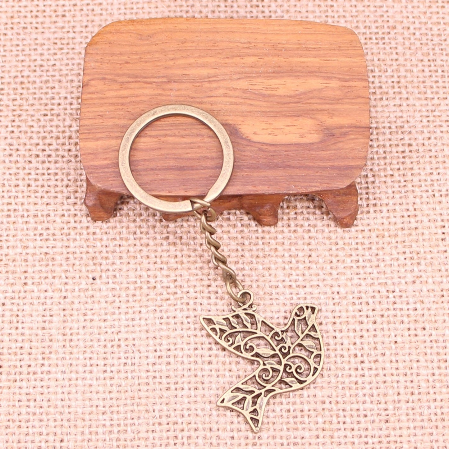 Bird Swallow Dove Pendant Keychain Peace Gift For Weddings Birthdays Graduation Parties Housewarming Christmas