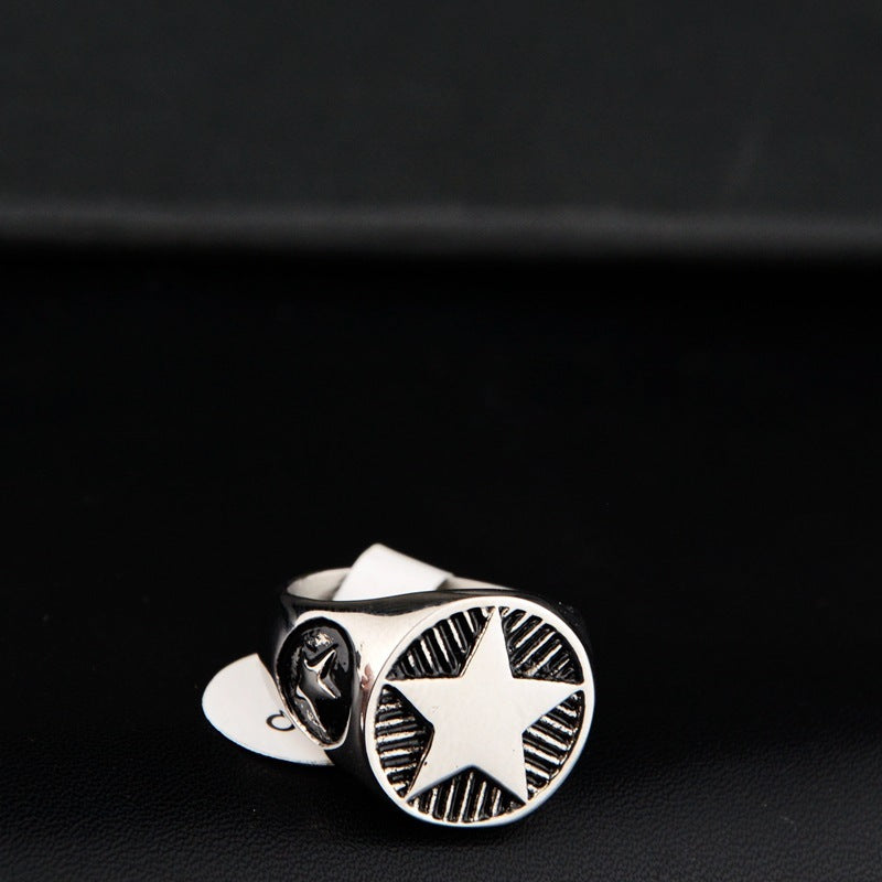 Unisex Stainless Steel Ring with Five Pointed Star Round Design Hip Hop Statement Ring Silver and Golden for Men and Women Fashion Jewelry