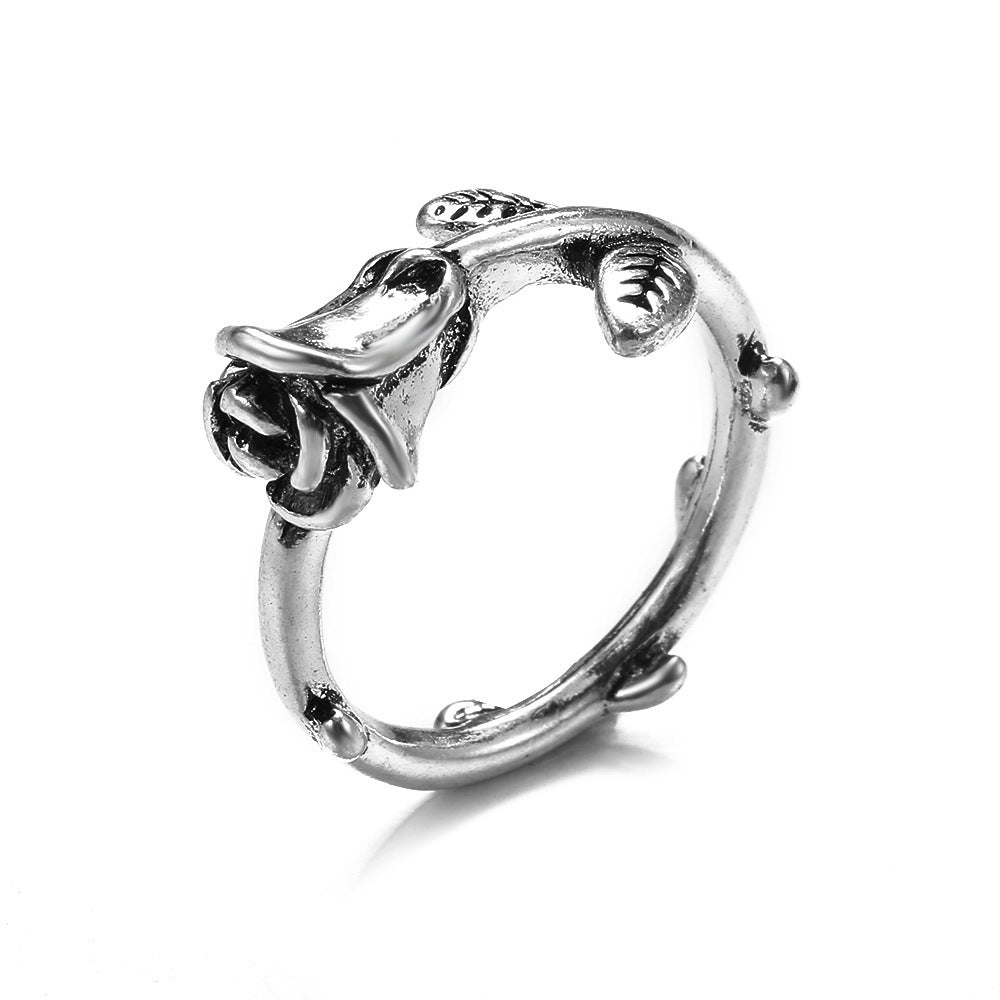 Unisex Heart Shaped Ring With Butterfly Or Spider Accent And Rose Skull Details Fashionable Accessory In Fashion