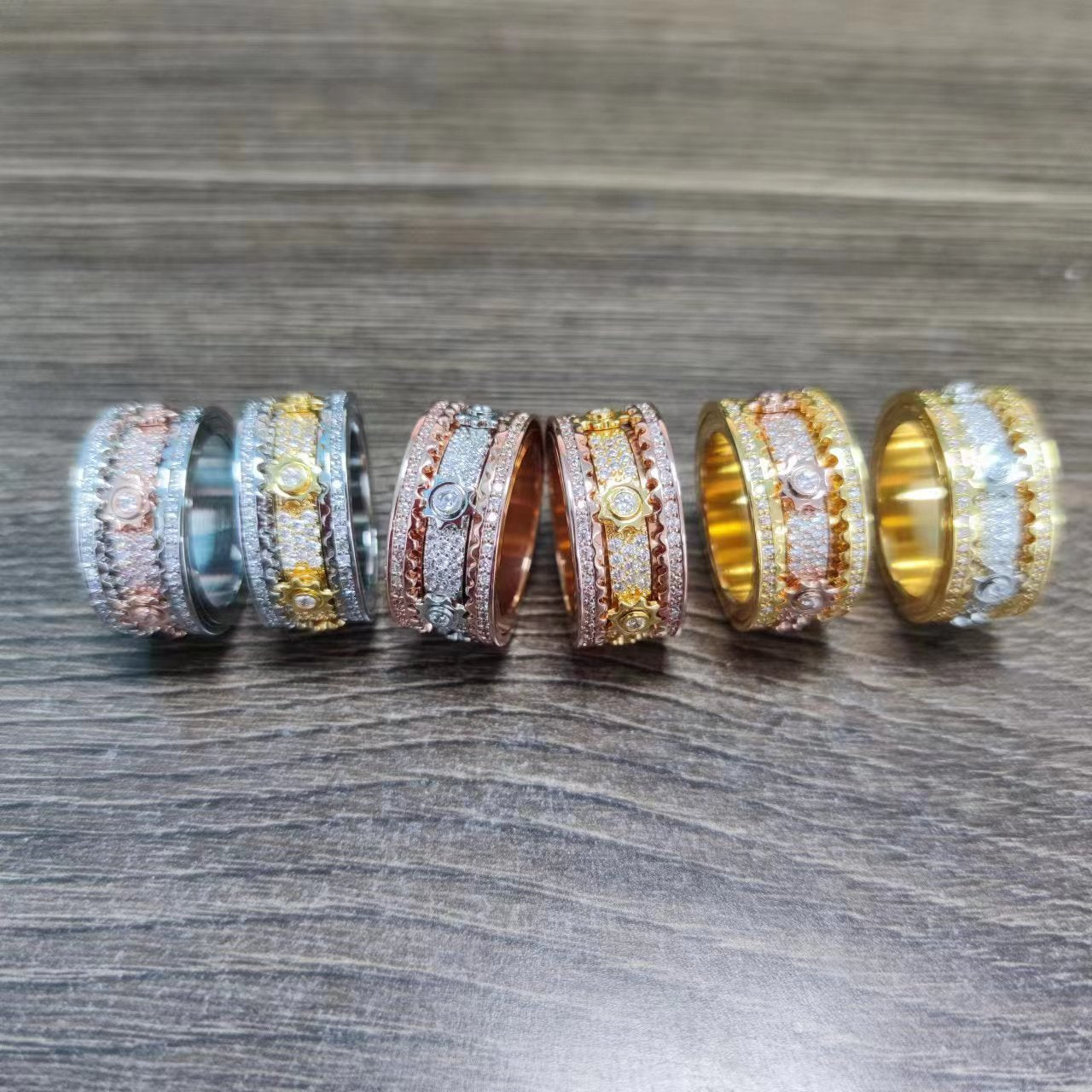 Unisex Spinning Star Wheel Ring Inlaid Zircon Metal Band Eyelet Detail Platinum Color Ring Glamour Zircon Ring