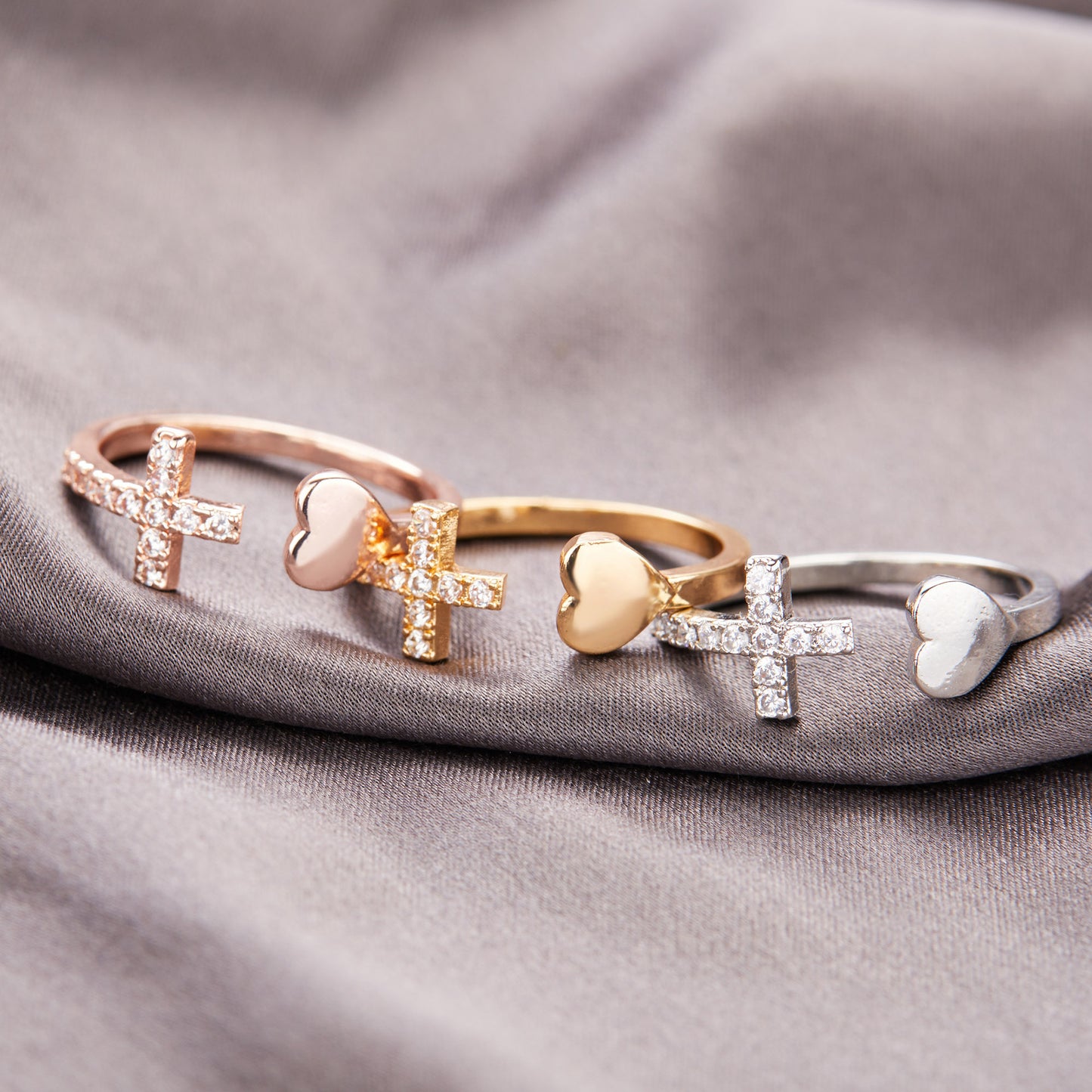 Women Adjustable Open Ring with Rhinestone Cross and Heart Diamond Accent Alloy Ring Fashion Jewelry Beautiful