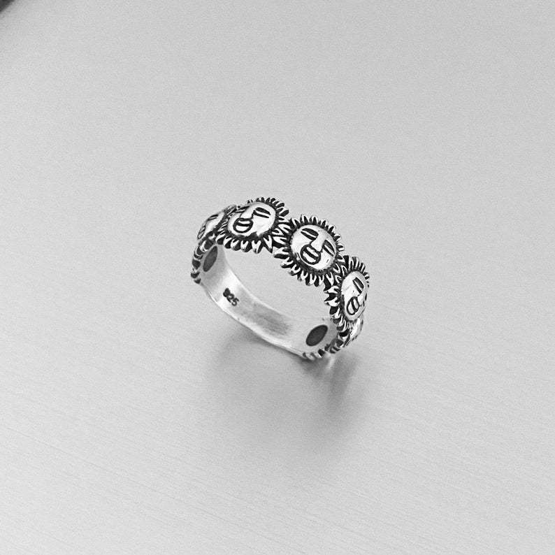 Womens Sunflower Ring Geometric Alloy Ring Sunflower Design Ring Women Party Ring Daily Wear Ring Fashion Ring