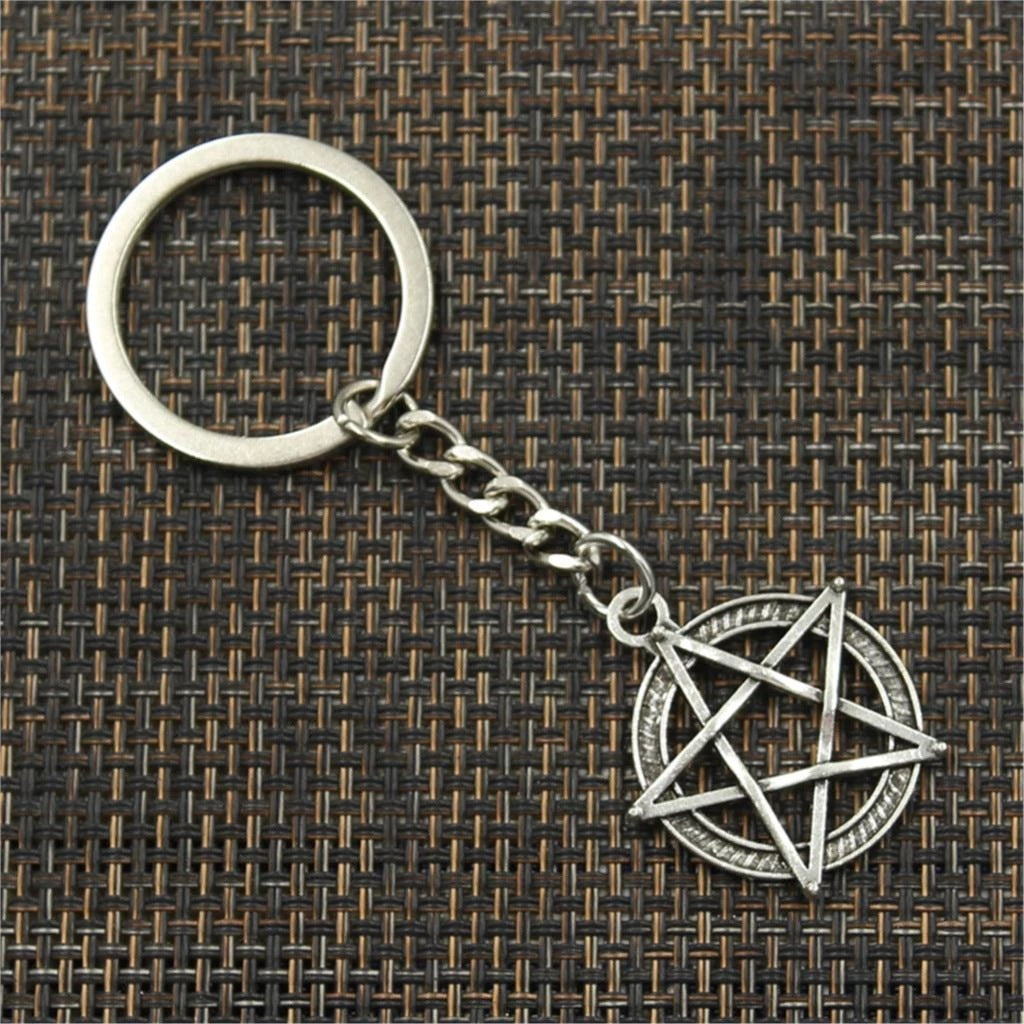 European Five Pointed Stars Keychain Alloy Key Ring Mysterious Charm Fashion Accessory Handbags Decoration Car