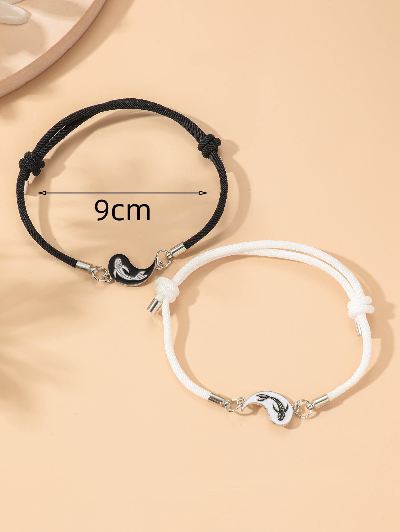 Magnetic Snap Bracelets Pair For Couples Alloy Electroplated Koi Daisy Designs Matching Set Elegant Accessories