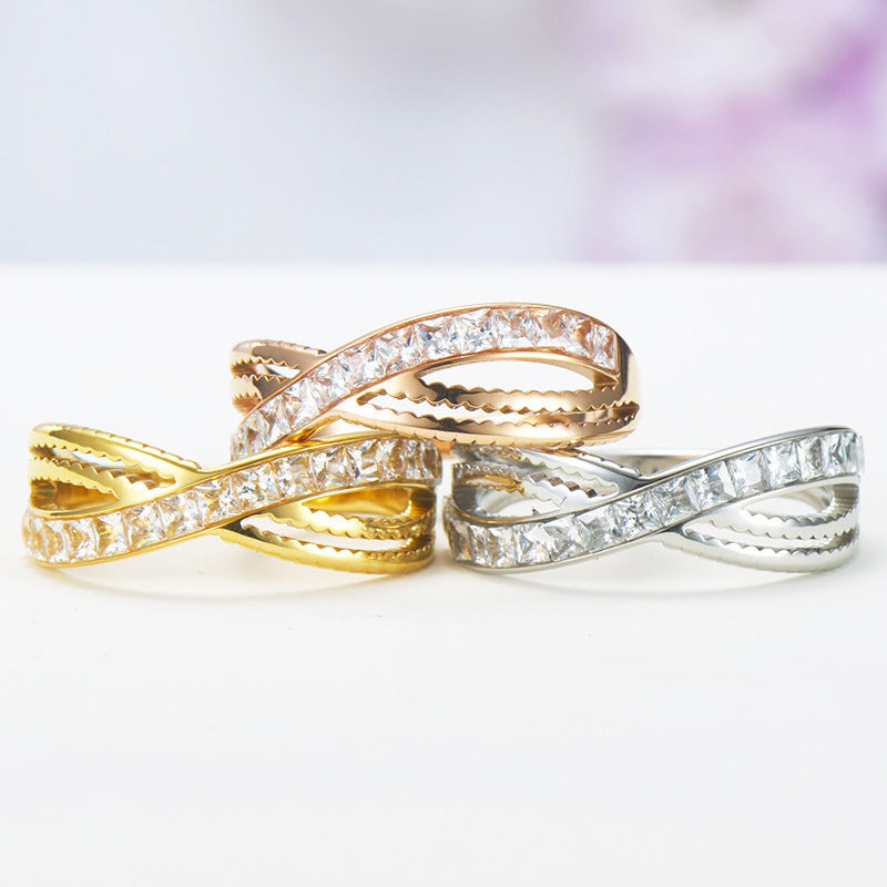 Titanium Steel Ring With Geometric Crux Diamond Accent Gold Plated Water Ripple Fashion Jewelry Elegant Design