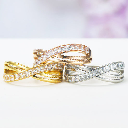 Titanium Steel Ring With Geometric Crux Diamond Accent Gold Plated Water Ripple Fashion Jewelry Elegant Design