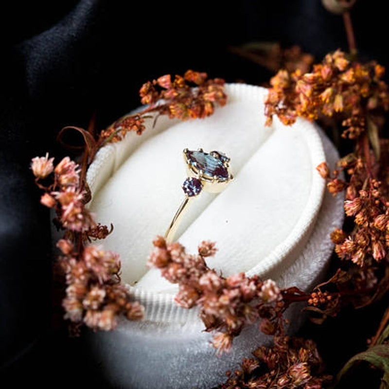 Womens Geometric Alloy Ring With Artificial Gemstones Electroplated Metal Ring European Design Fashion For Hers