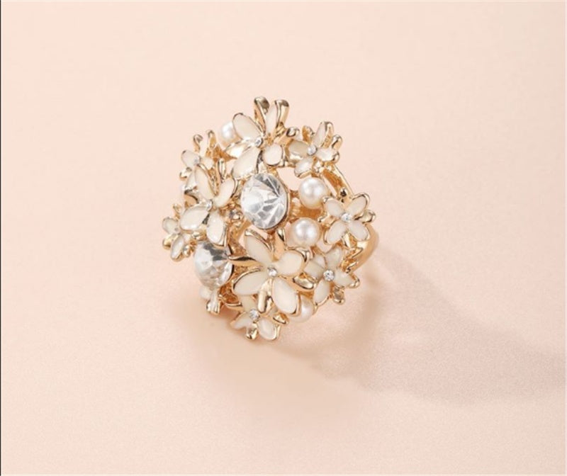 Geometric Pearl Rhinestone Alloy Ring Electroplated Finger Ring Fashion Jewelry Elegant Durable Accessory Chic