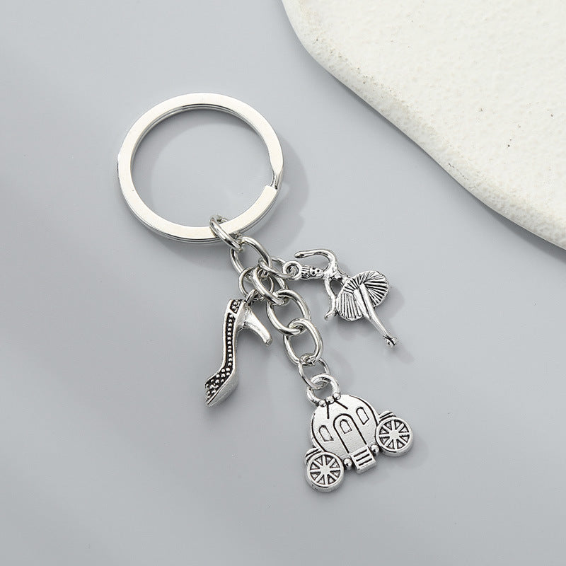 Zinc Alloy Pumpkin Carriage Keychain Unique Stylish Accessory To Keys Or Bags Decorative Keyring Charm Pendant