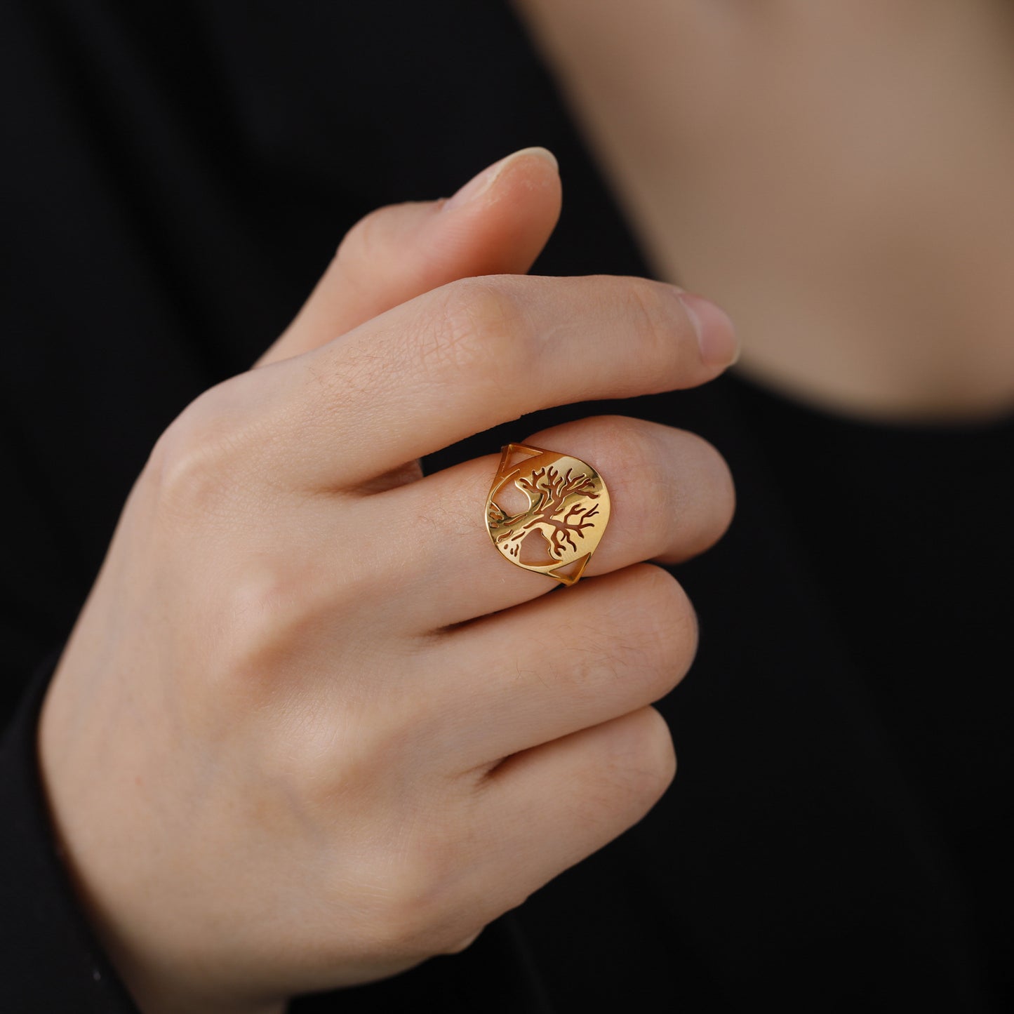 Unisex 18K Gold Plated Titanium Steel Ring With Hollow Tree Design Cartoon Styles Durable Accessory Non Fading