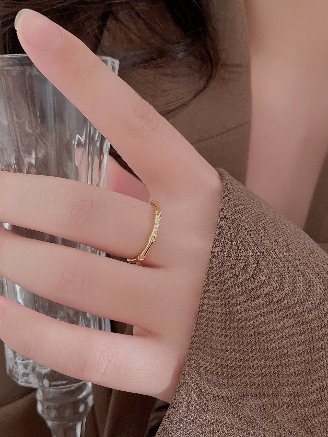 Unisex Silver Ring Bone Knot Design Electroplated Finish Simple Ring For Everyday Wear Affordable Luxury Style