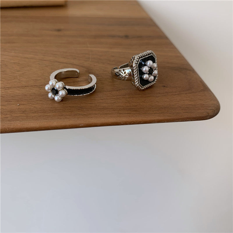 Vintage Black Oil Drop Pearl Flower Ring Metal Simple Geometry Dripping Oil Square Open Rings Women Adjustable