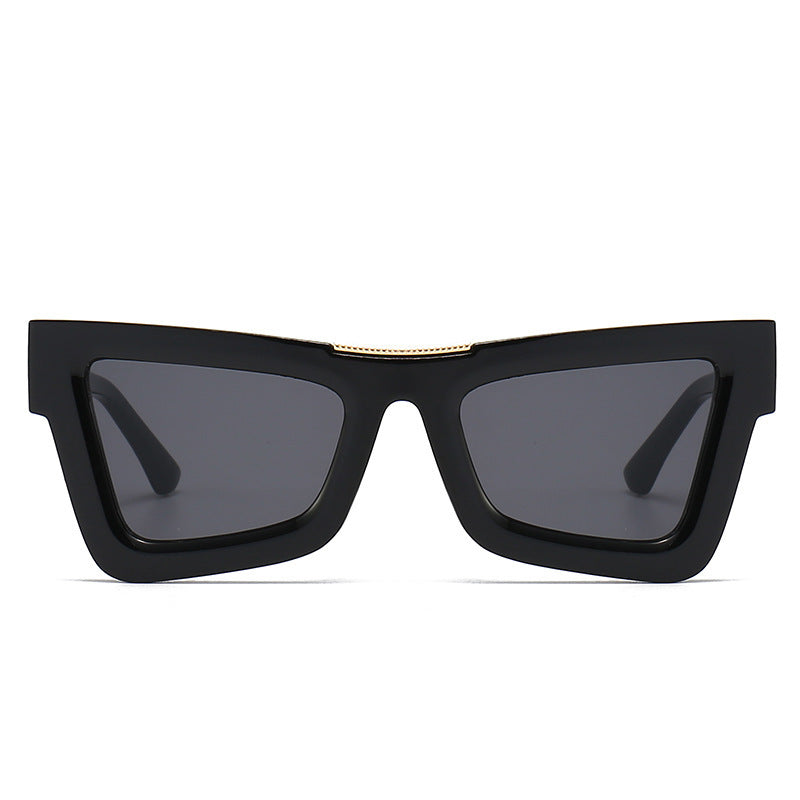 Cat Eye Sunglasses UV Protection Fashion Eyewear With Plastic And Metal Frame PC Lens Outdoor Sun Visor Access