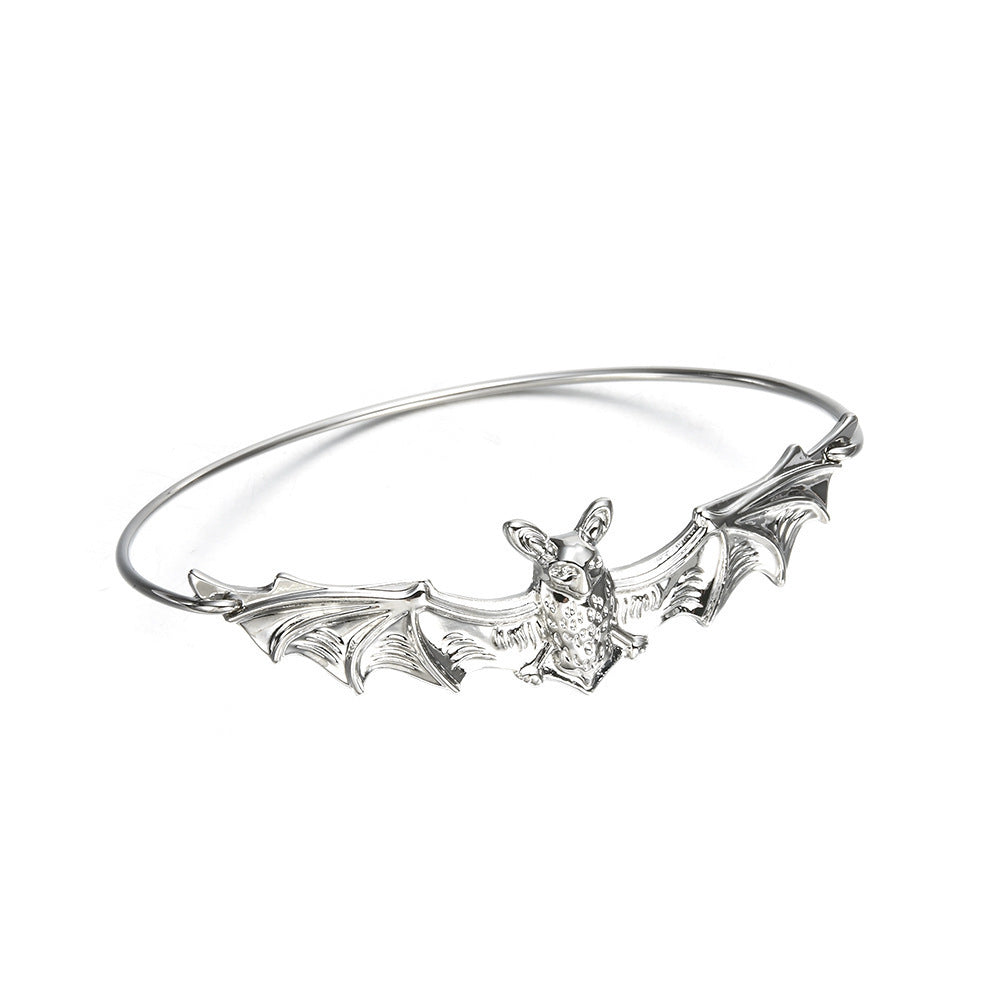 Womens Bat Bracelet Retro Alloy Jewelry Halloween Costume Accessory 6cm Diameter Bracelet for Women Little Bat