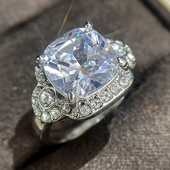 Womens Geometric Alloy Rings Electroplated Silver Finish Fashion Jewelry for Women Personalized Statement Ring