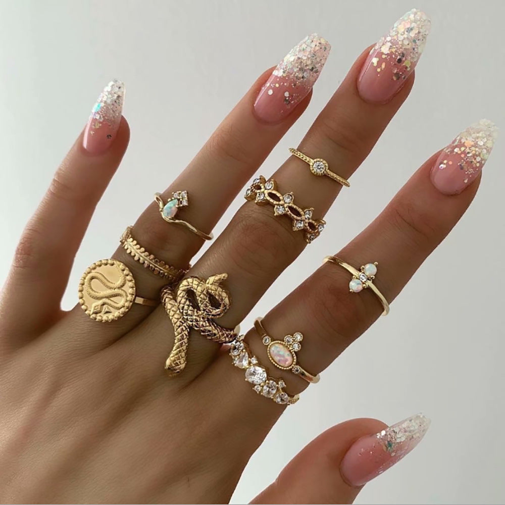 Unisex Fashion Rings Set Retro Portrait Gold Coin Cross Butterfly Pattern Alloy Jewelry Collection Pack Travel